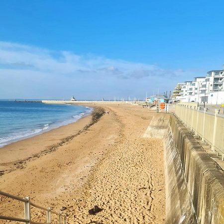 Shore Thing Beachfront Apartment Ramsgate - Sleeps 4 Exterior photo