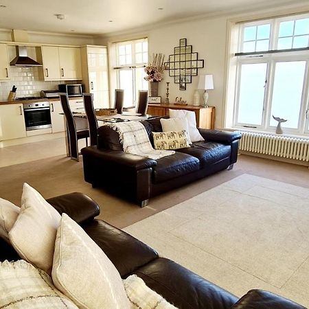 Shore Thing Beachfront Apartment Ramsgate - Sleeps 4 Exterior photo